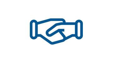 Một chiếc bắn đinh pin màu xanh Bosch Professional trên bàn.